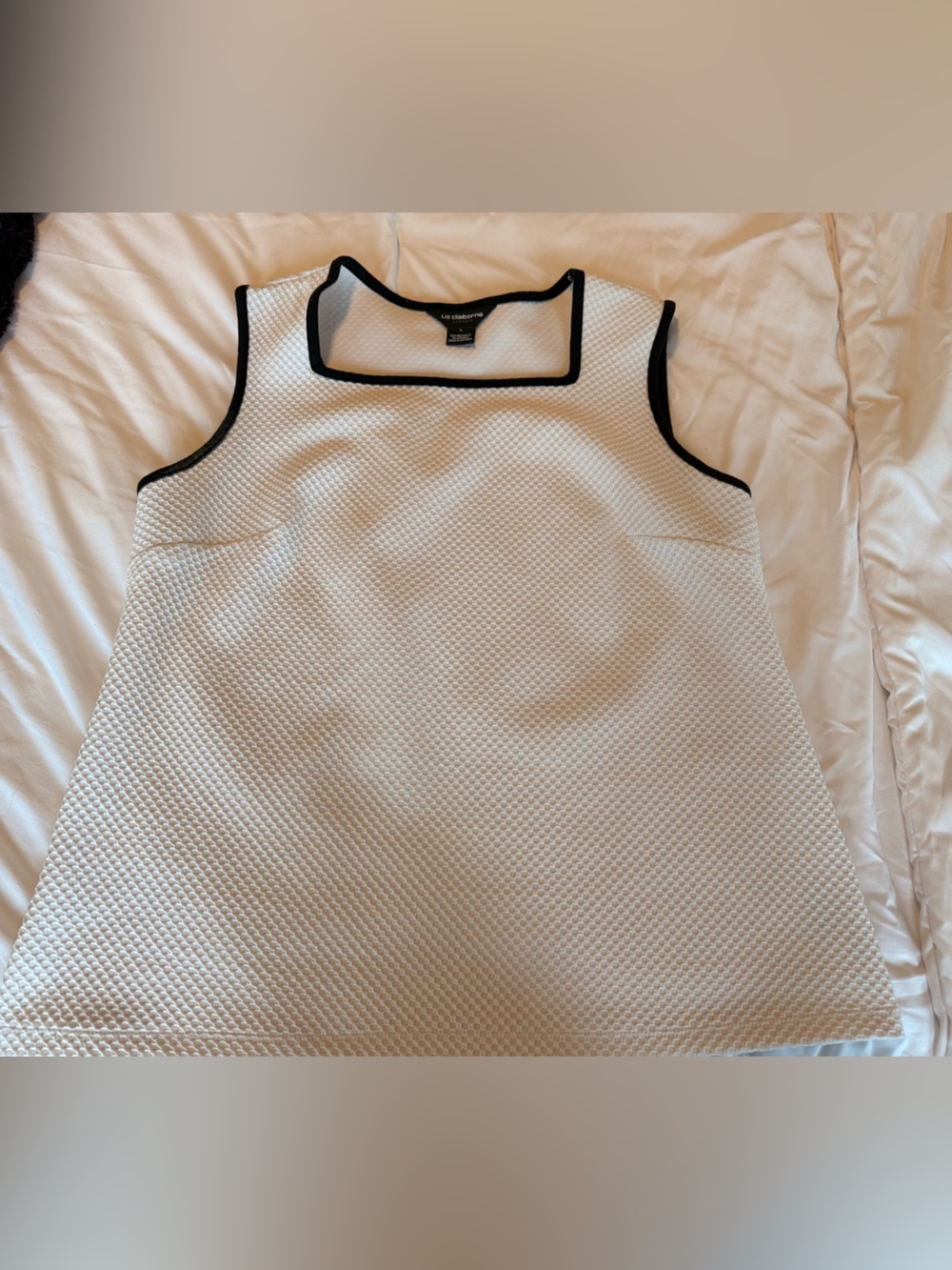 Liz Claiborne White Textured Tank with Black Trim